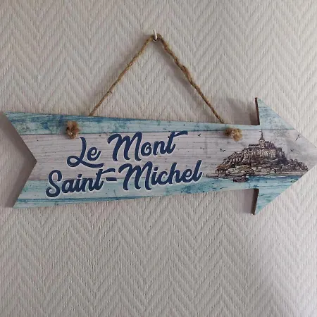Les Fleurs Du Mont Bed & Breakfast