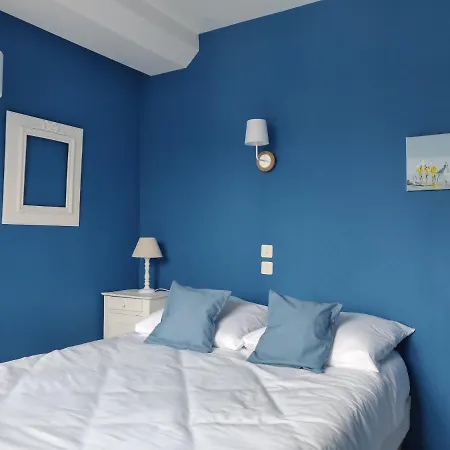 Les Fleurs Du Mont Bed & Breakfast *